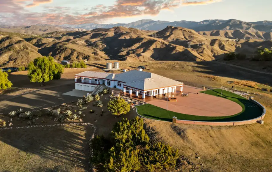 Featured space placeholder 3