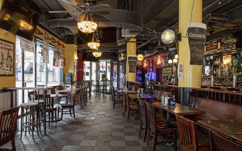 Riverfront Irish Pub for Birthdays, Happy Hours and Casual Gatherings