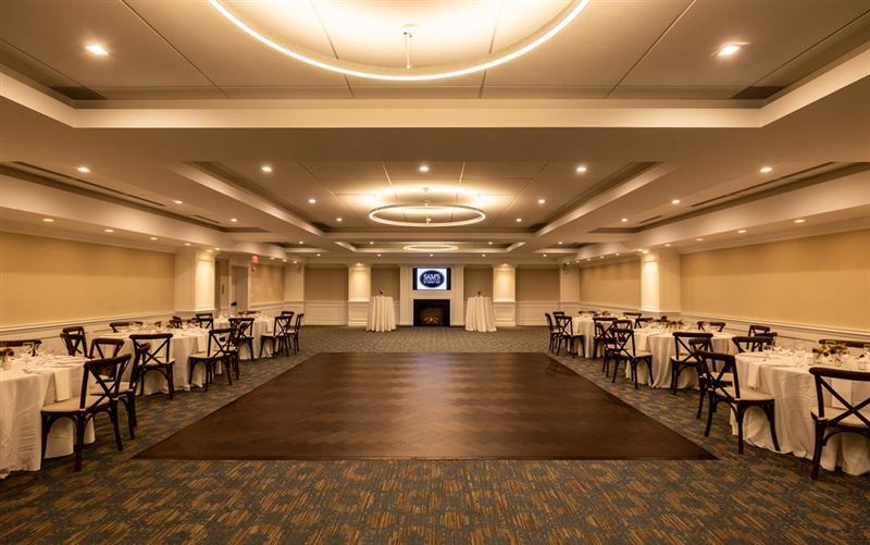 White Plains Restaurant With Five Private Spaces, Outdoor Patio and Event Catering