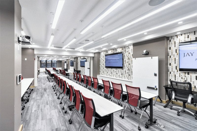 Sinatra Room Conference and Event Space for Up to 200 Guests