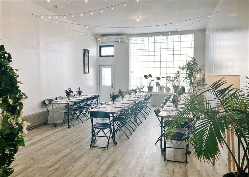 Williamsburg Gathering Space with Backyard and Flexible BYO Service
