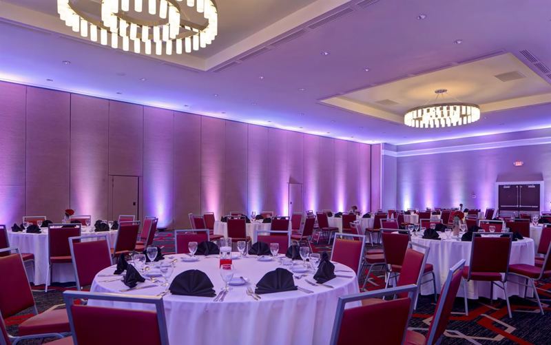 Peoria Hotel With Ballroom Space, Meetings and Overnight Accommodations