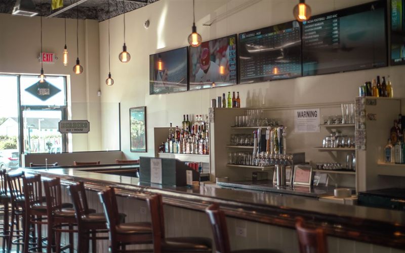 Southampton Ale House for Casual Parties and Buyouts
