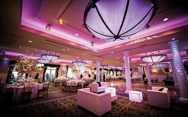 Oceanfront Staten Island Ballroom With Beach Views, Outdoor Ceremonies, and Full Event Service