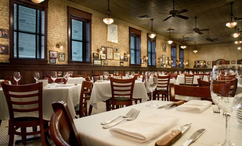 Historic River North Steakhouse with Private Rooms and Outdoor Patio