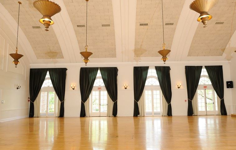 Historic Highland Park Ballroom with Gardens and Meeting Rooms