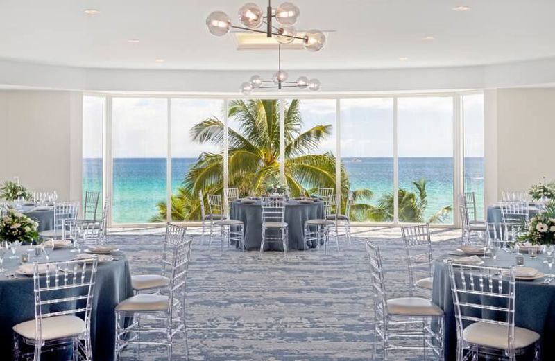 Oceanfront Resort with Ballrooms, Veranda Terrace and Beach Access
