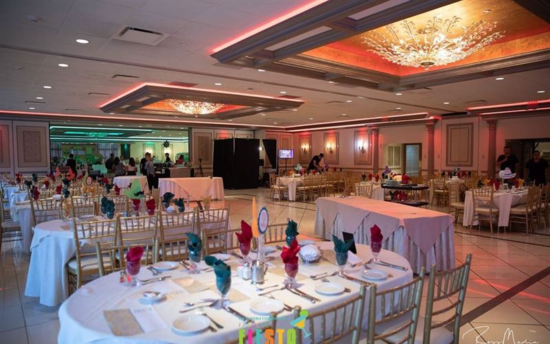 Hudson Valley Ballroom Venue With Garden Room and Grand Reception Spaces