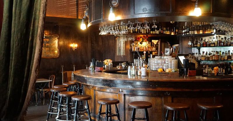 Thirsty Crow restaurants & bars in Los Angeles, CA photo
