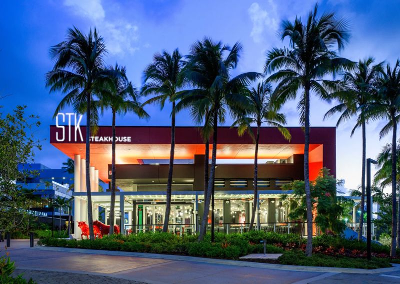 Modern Aventura Steakhouse and Lounge for Private Dining Events
