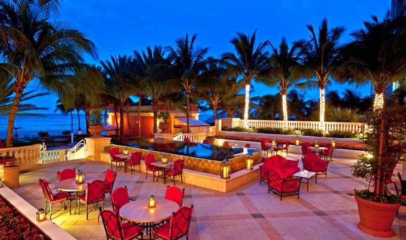 Elegant Sunny Isles Italian Restaurant with Private Dining and Oceanfront Events