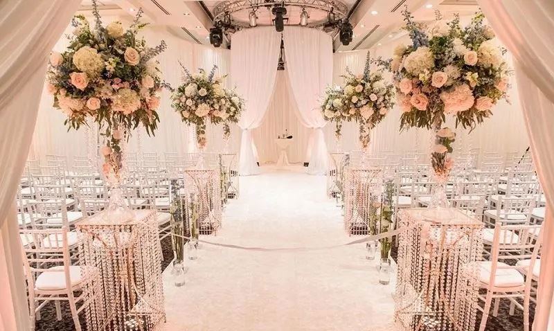 Northbrook Banquet Hall With Bar Service for Weddings and Company Events