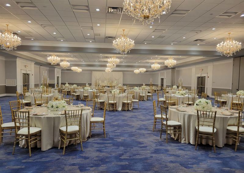 Joliet Hotel Ballroom and Convention Space for Weddings and Corporate Events
