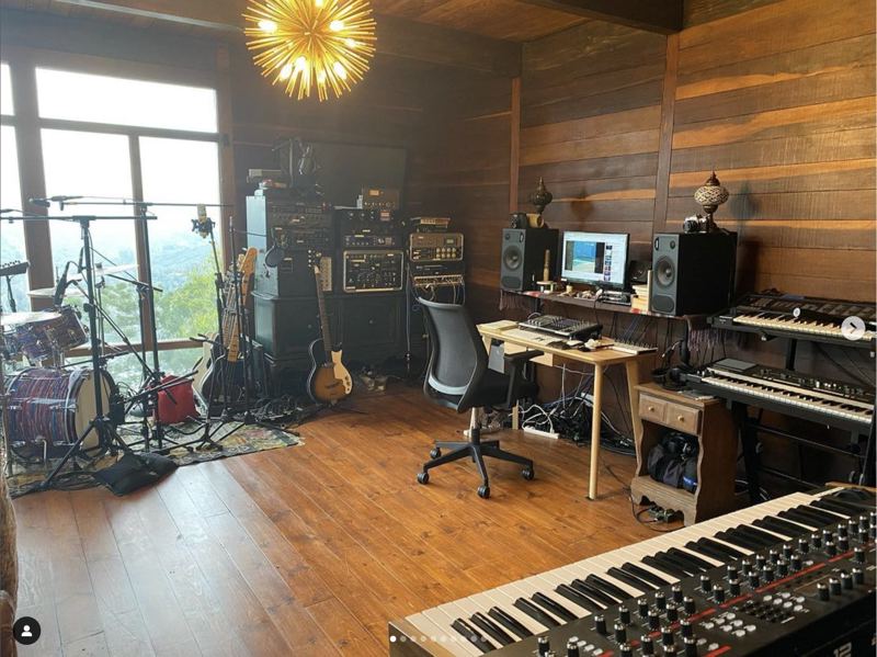 Seahorse Sound Studios studios & sets / entertainment in Los Angeles, CA photo