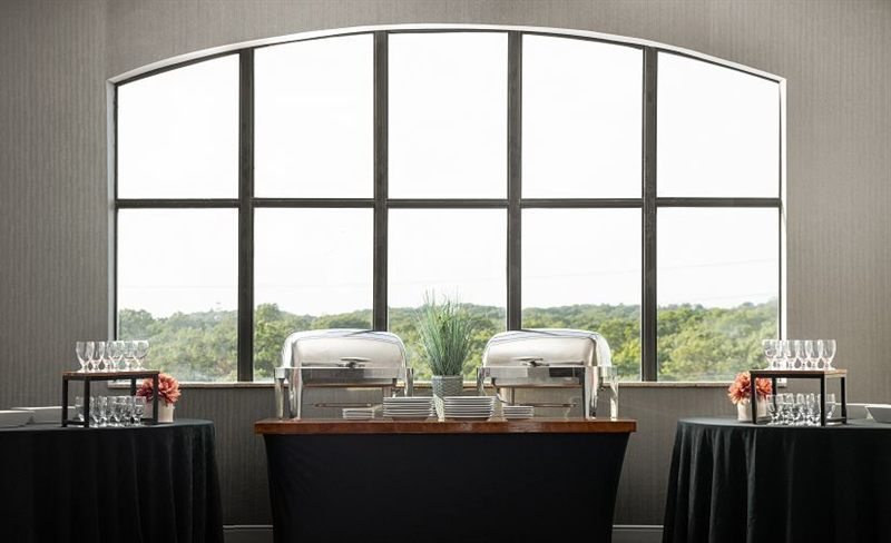 Ronkonkoma Hotel Venue With Meeting and Event Space