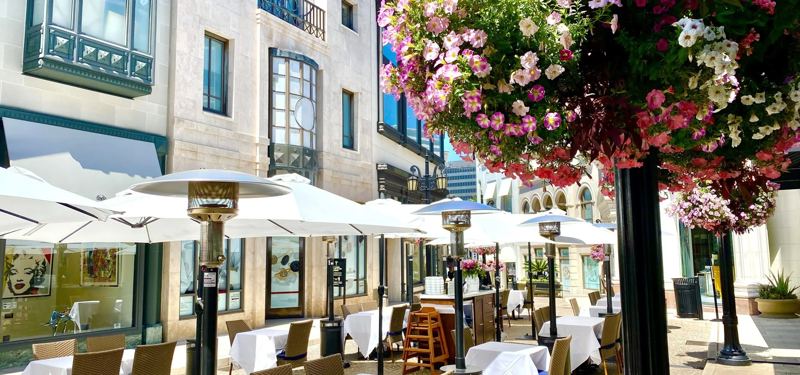 BEVERLY HILLS RESTAURANT #300 restaurants & bars / outdoor venues in Beverly Hills, CA photo