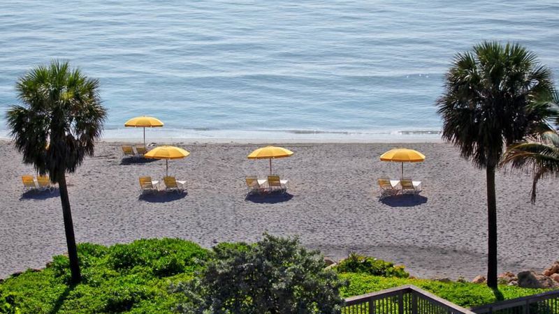 Beachfront Deerfield Resort with Ballroom and Outdoor Event Areas