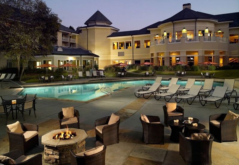 Lakeside Resort With Ballrooms, Pavilion, Pools and Waterfront Views in Stone Mountain, GA
