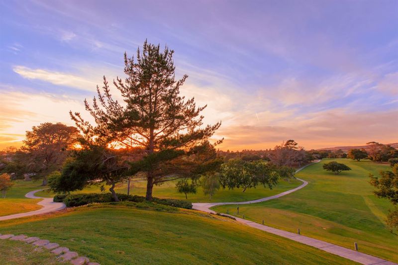 Lompoc Golf Course Venue with Outdoor Event Space and Full Bar