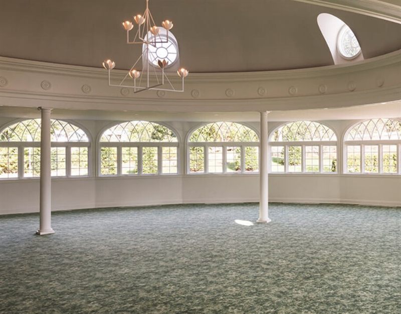 Hampton Bays Historic Inn With Courtyard Event Spaces