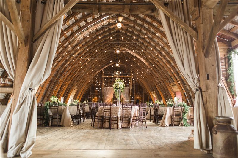 Rustic Vernon Center Barn Venue With Open Grounds for Celebrations