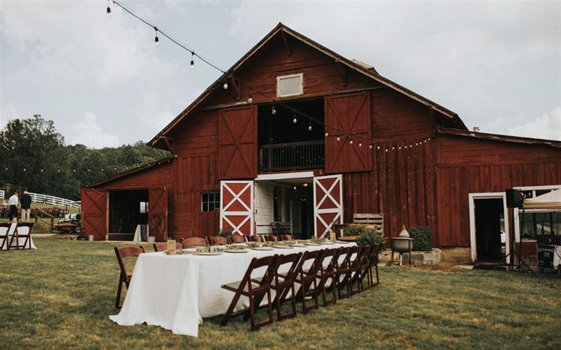 Mountain Laurel Farm private event venue in Cleveland, GA photo