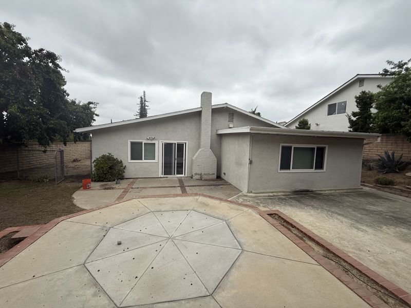 Nice House in Porter Ranch