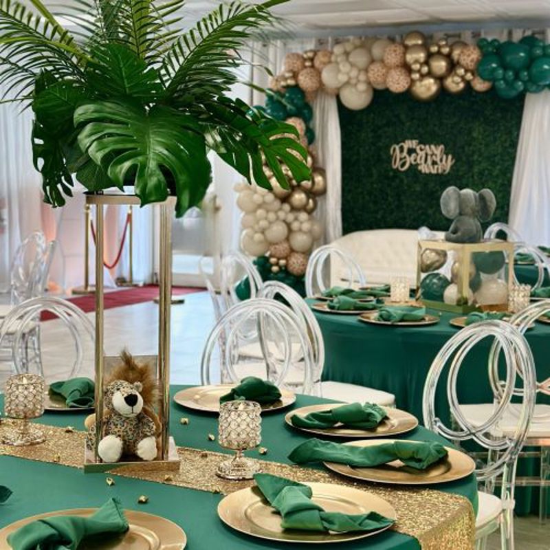 Flexible Hollywood Event Suite for Showers, Meetings and Pop-ups