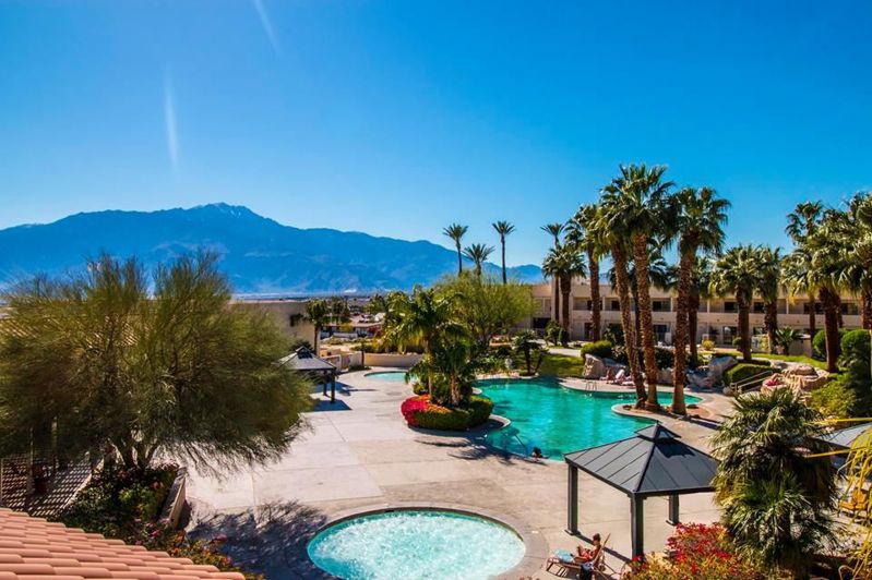 Desert Hot Springs Resort with Ballrooms, Pools and Mountain Views
