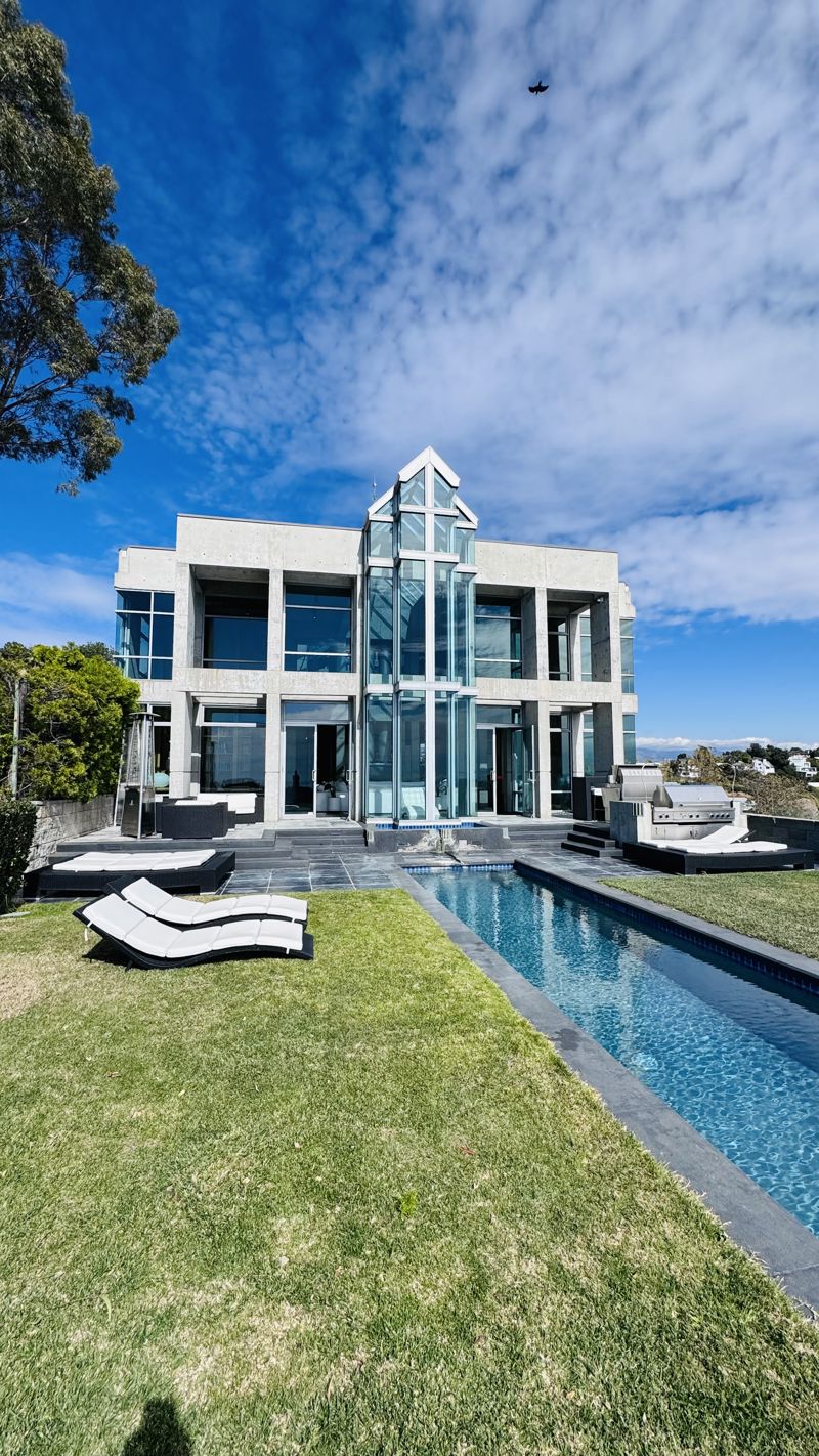 Private Mansion with Steady Art Equipment with Downtown to Ocean Views and More