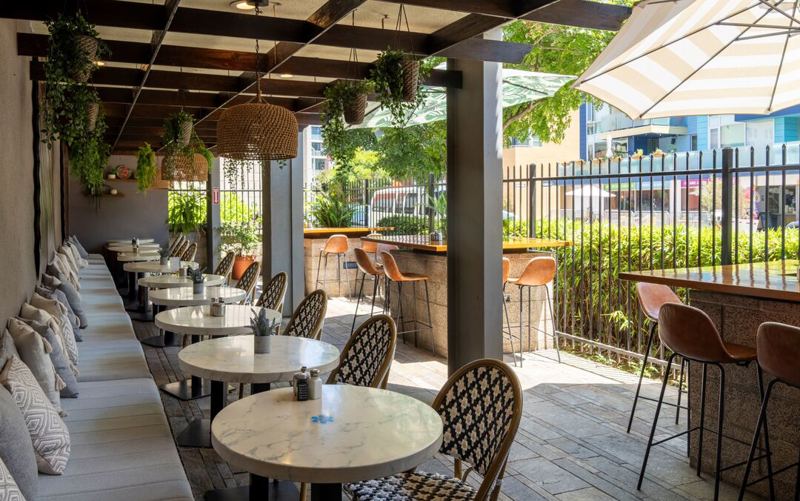 Indoor-Outdoor Restaurant & Cocktail Event Space