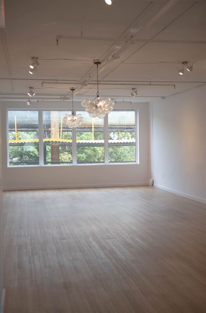 Flexible Brooklyn Meeting and Event Venue for Up to 150 Guests