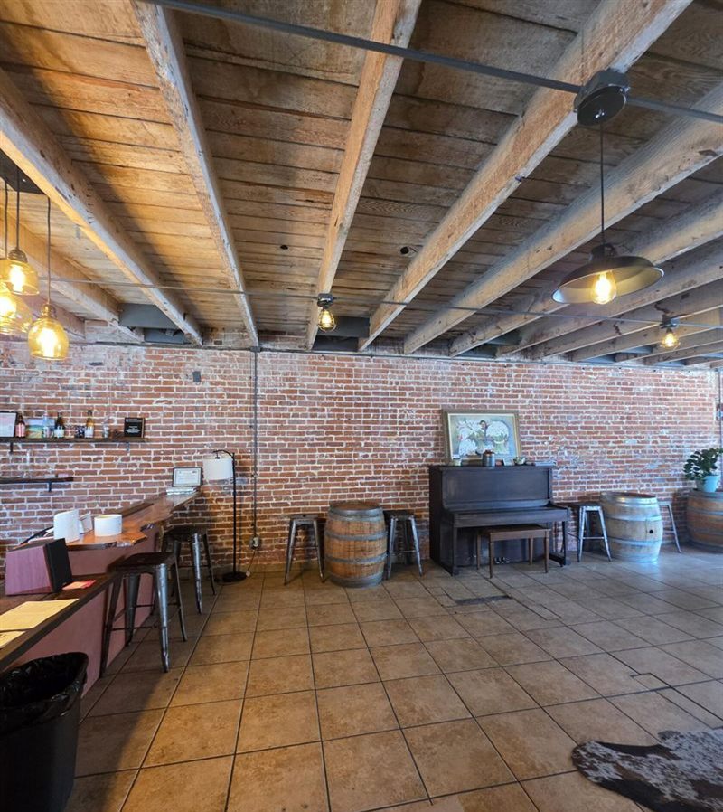 Santa Paula Brewery and Tasting Room with Patio Event Space