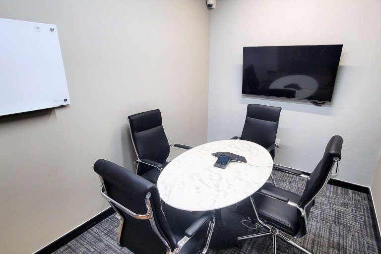 Chelsea Room D Meeting Space for 5 Guests