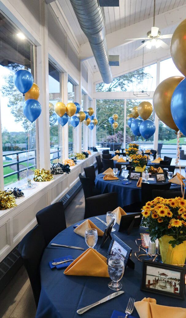 Soundfront Country Club Restaurant With Scenic Outdoor Event Space