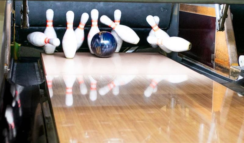 Jewel City Bowl entertainment / restaurants & bars in Glendale, CA photo
