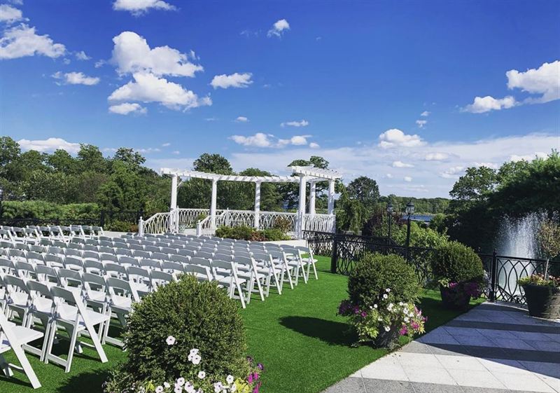 Waterfront New Rochelle Country Club With Two Grand Ballrooms