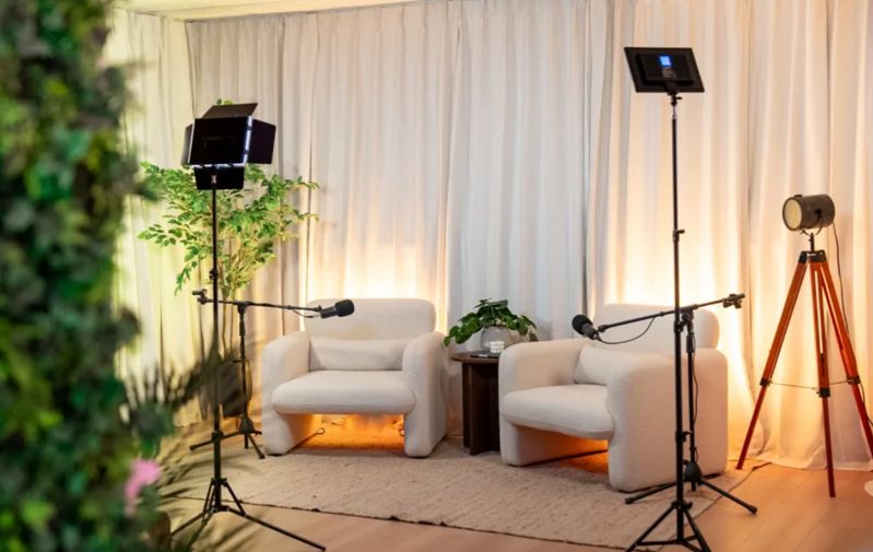 7 Ready-to-shoot Content Sets in Simi Valley for Photo, Video, and Podcasts