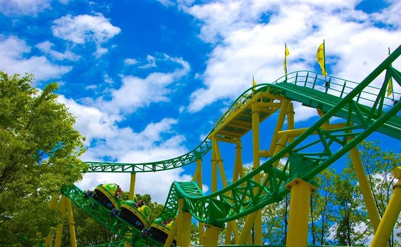 Farmingdale Amusement Park With 30+ Rides, Games and Group Event Options