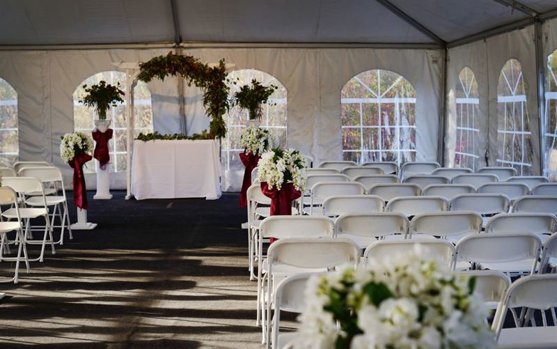 Lakefront Ingleside Banquet Venue for Weddings and Celebrations