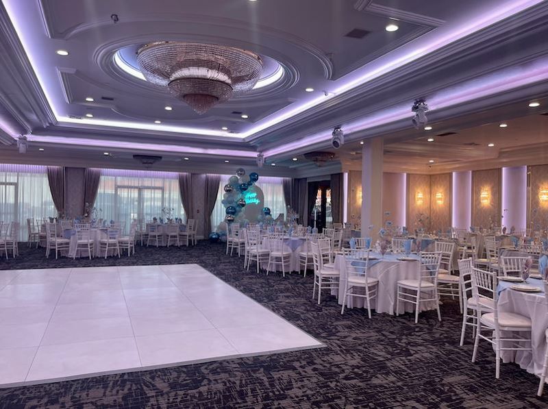 Elegant Van Nuys Banquet Hall with Chandeliers and Led Lighting