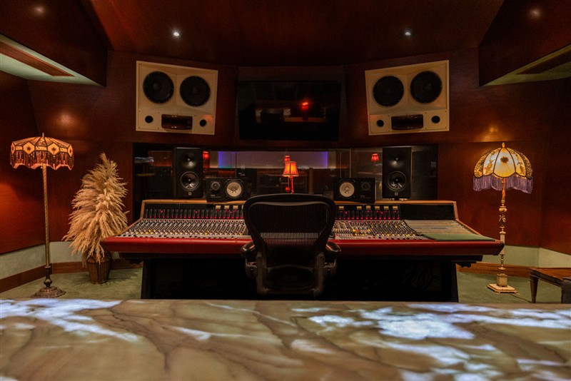 One On One Recording studios & sets / entertainment in Los Angeles, CA photo