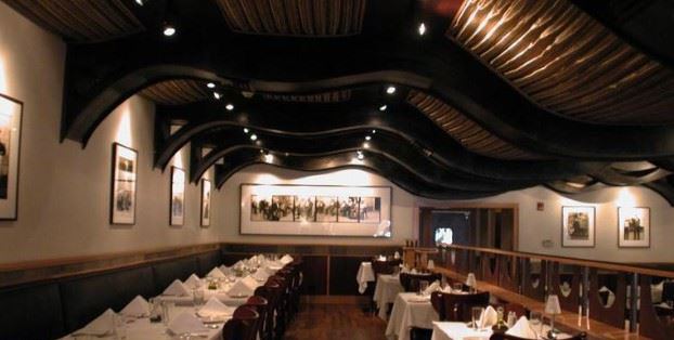 Lake Forest Italian Restaurant with Private Rooms for Dinners and Celebrations