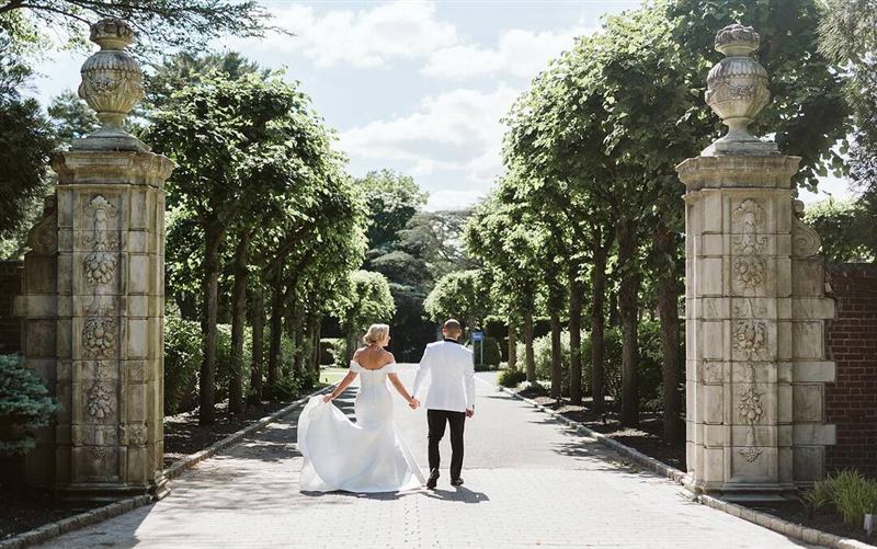 Glen Head Gold Coast Mansion for Weddings, Corporate Events and Milestones
