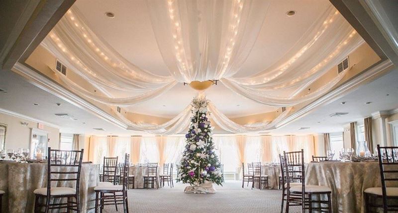 Golf Clubhouse Event Space With Course Views Dining and Meeting Rooms
