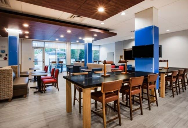 Holiday Inn Express & Suites Atlanta N - Woodstock hotel meeting space in Woodstock, GA photo
