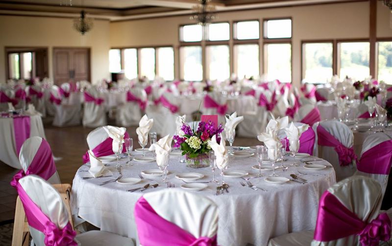 Yorkville Golf Club Event Setting With Dining, Celebrations and Scenic Grounds