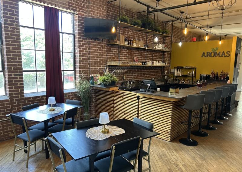Aromas Tea Bar tea and mocktail lounge in Atlanta, GA photo