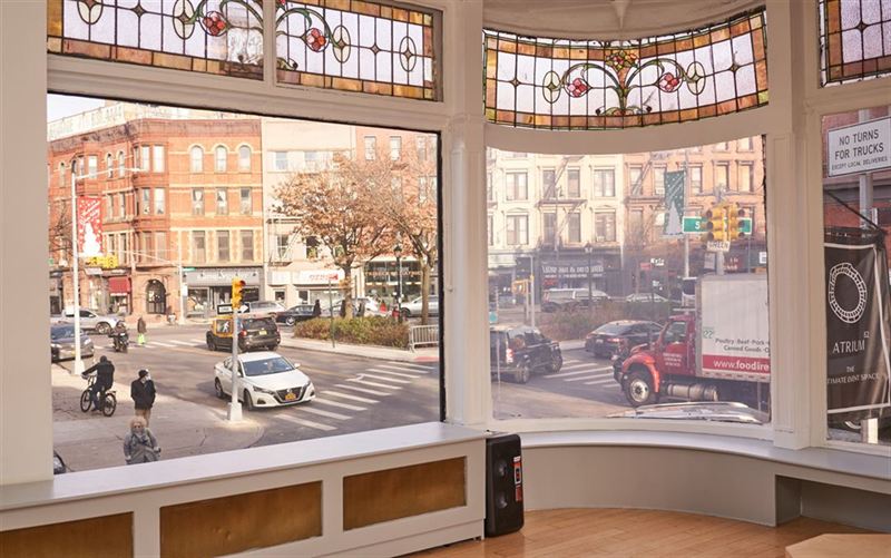 Creative Brooklyn Ballroom Venue for Up to 30 Guests