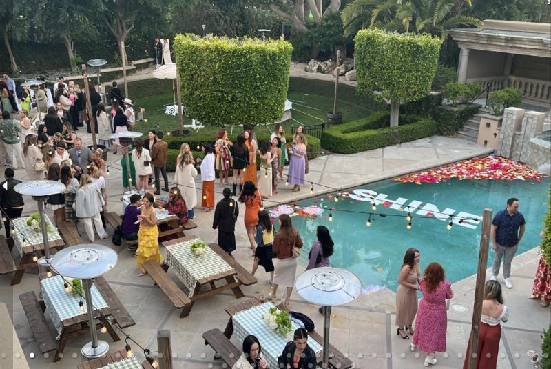 Beverly Hills Mansion with Pool, Spa and Overnight Suites